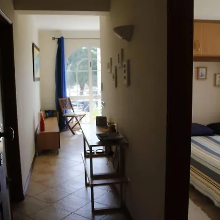 Alfarroba Apartment Tavira