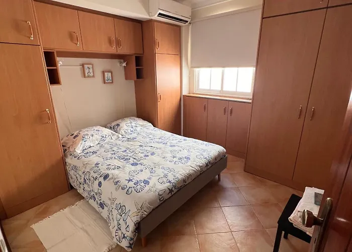 Alfarroba Apartment *